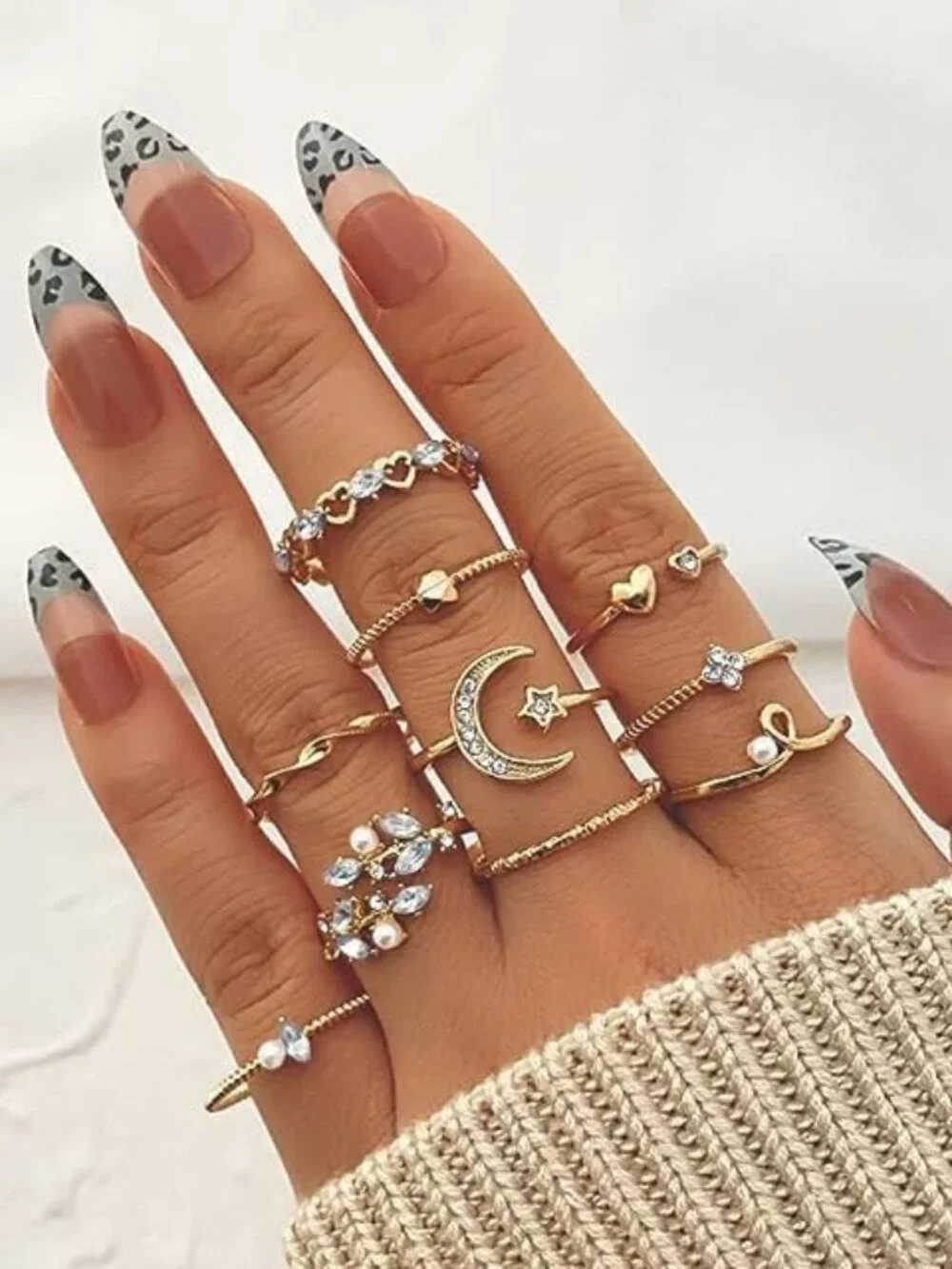 Gold Stackable Rings for Women Teen Girl Gifts Trendy Stuff Simple Star Moon Hea - Picture 4 of 9